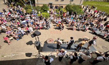 Koncert Ferajny z Hoovera na terenie Muzeum Żołnierzy Wyklętych i Więźniów Politycznych PRL.