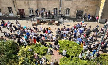 Koncert Ferajny z Hoovera na terenie Muzeum Żołnierzy Wyklętych i Więźniów Politycznych PRL.