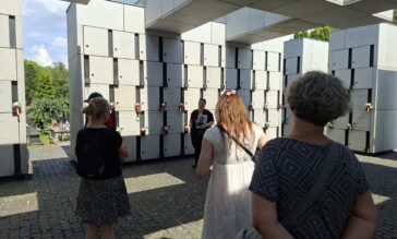 Spacer po Powązkach Wojskowych