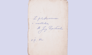 Przekazane pamiątki do muzeum: rewers obrazka z odręczną dedykacją ks. Jerzego Popiełuszki.