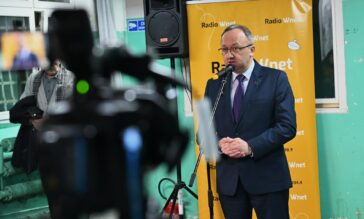 Zastępca prezesa IPN dr hab. Karol Polejowski.