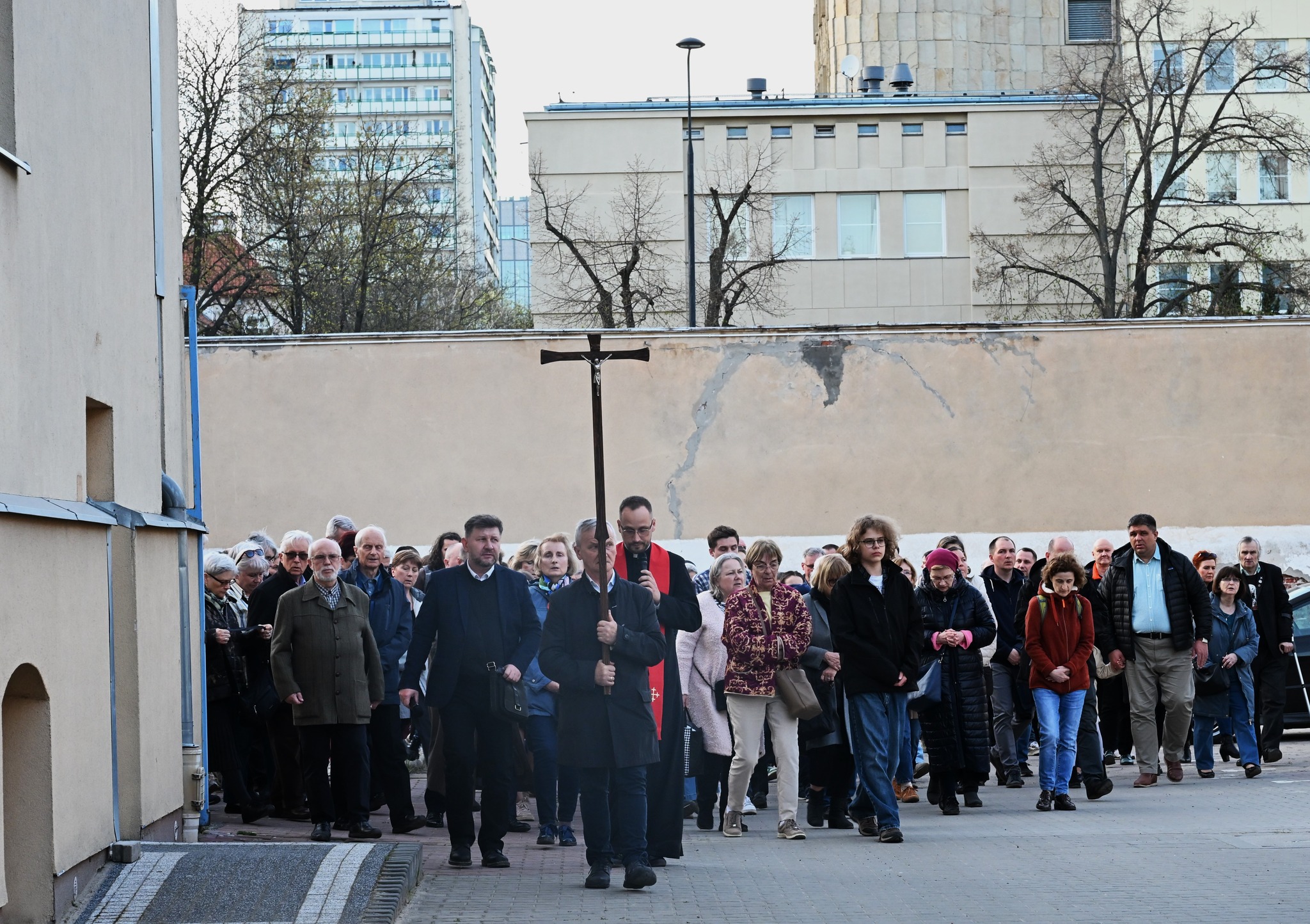 Droga Krzyżowa na Rakowieckiej w dawnym więzieniu mokotowskim.