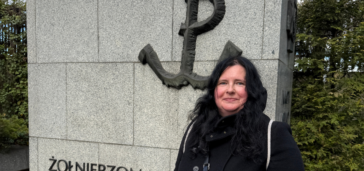 W majówkę dołącz do&nbsp;spaceru po&nbsp;Powązkach Wojskowych